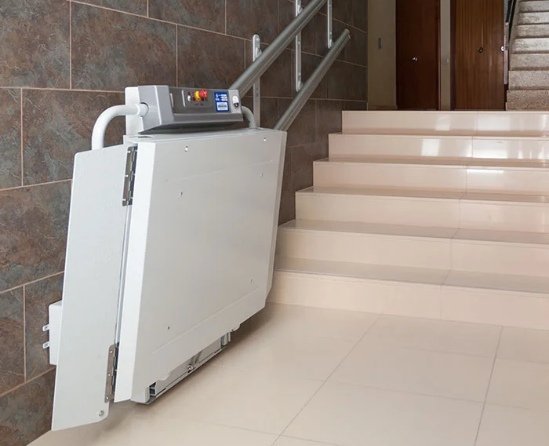 Orugas salvaescaleras portátiles para movilidad accesible en Celrà y resto de Girona Plataformas salvaescaleras para personas mayores en Celrà y resto de Girona