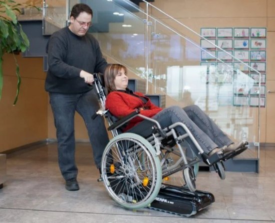 Salvaescaleras de exterior resistentes y seguros en Los Yébenes y resto de Toledo Instalar plataforma salvaescaleras en comunidad de vecinos en Los Yébenes y resto de Toledo